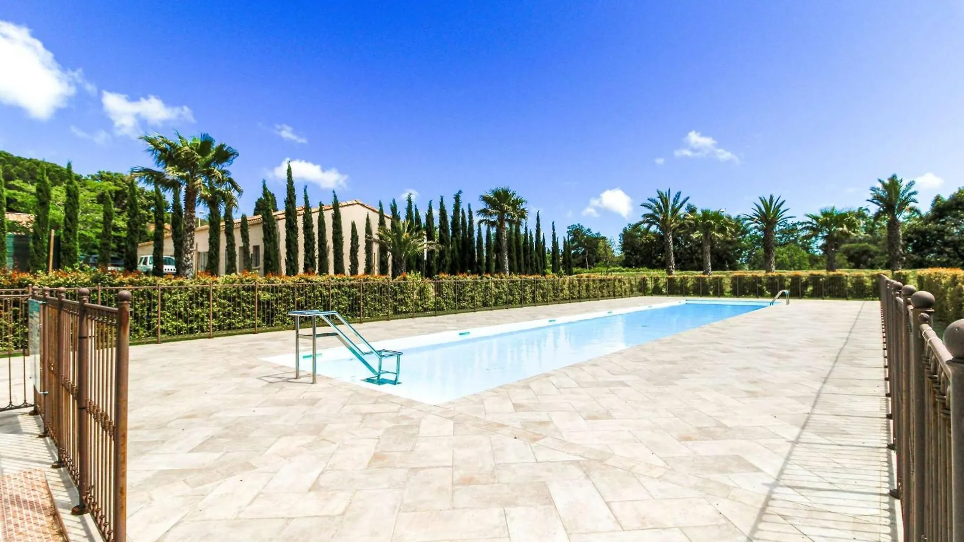Apartment Select'Sohome - Appartement Avec Piscine Et Parking A Bormes-Les-Mimosas ! - Alcazar-11